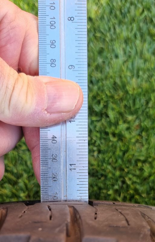 2 x Michelin Agilis (Green) 225/75 16 CP (M+S) tyres